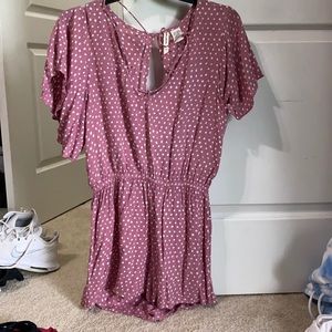 Billabong open back romper!